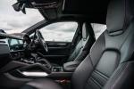 Porsche Cayenne Turbo 2018 года (UK)